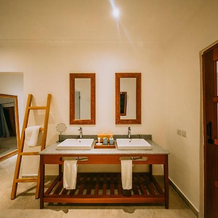 Kivuli Beach Resort Paje Exterior photo
